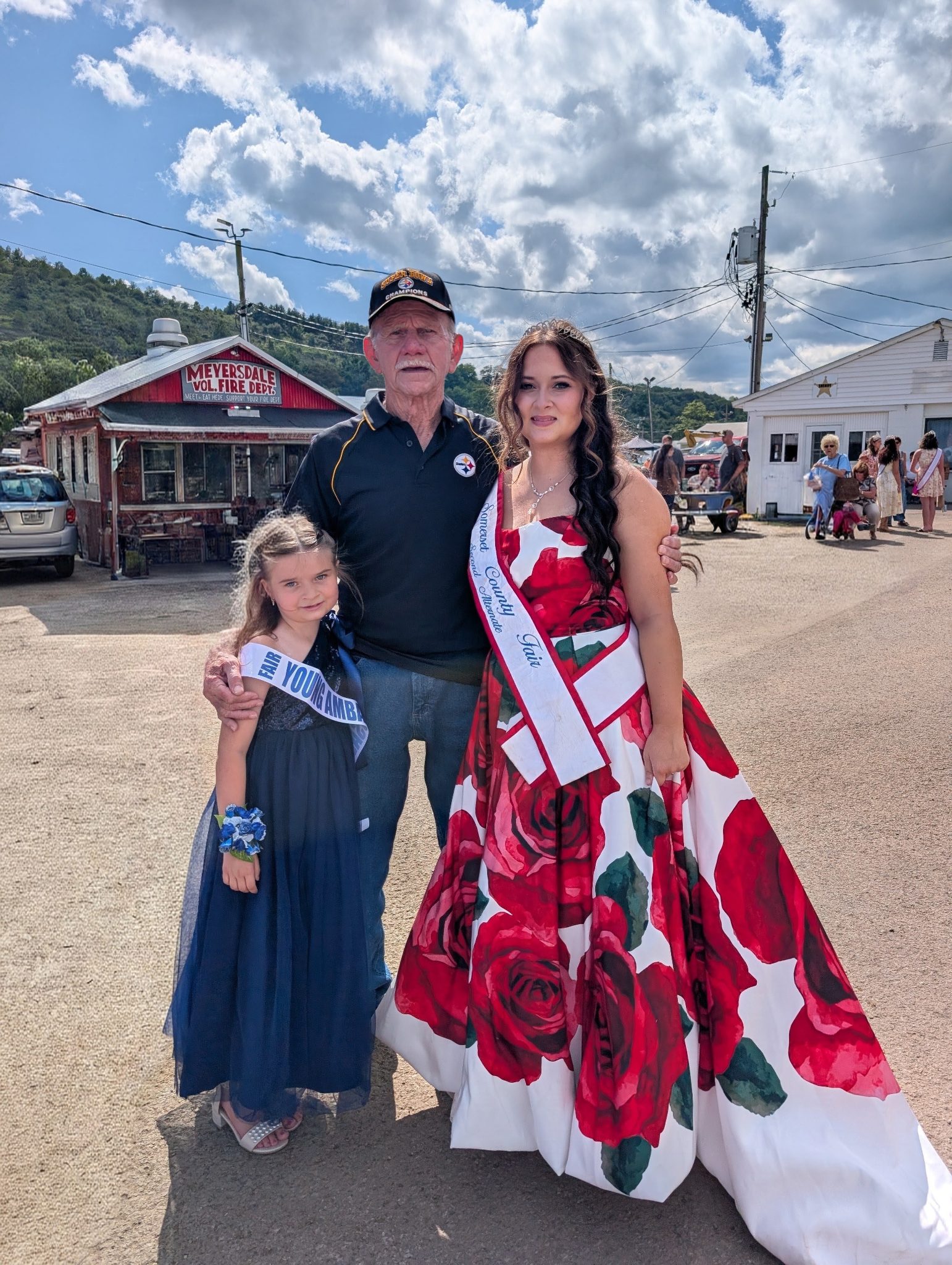2025 2nd Alt Bruck Ohler, on her last day as royalty with her sister, Dahlia Schilling on her 1st day as Young Ambassadors and 1 proud Pappy, Pug Shaffer.